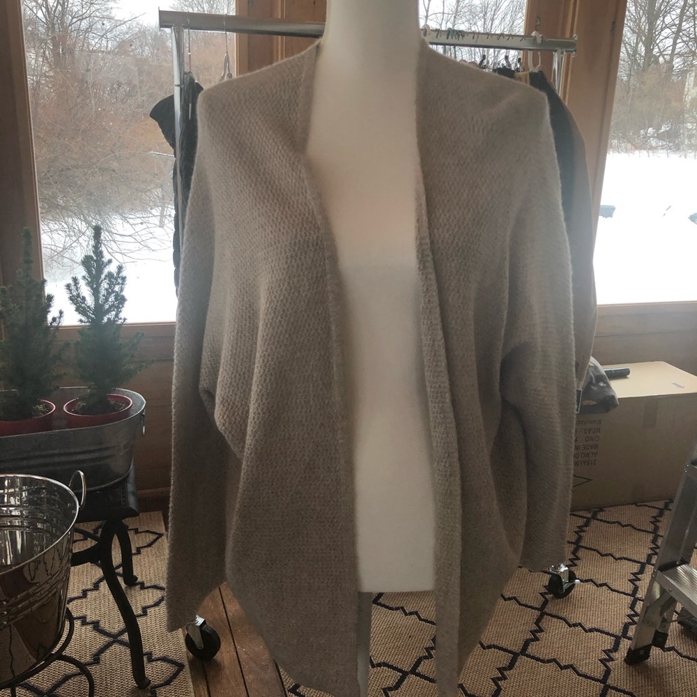 Brandy Melville Caroline Cardigan